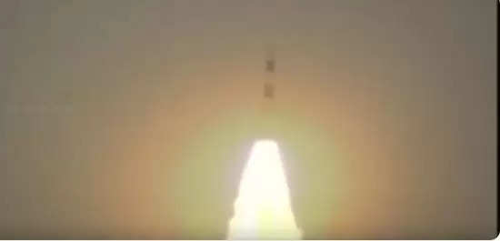 ഭൗമ നിരീക്ഷണ ഉപഗ്രഹമായ കാര്‍ട്ടോസാറ്റ്- 3 വിക്ഷേപിച്ചു