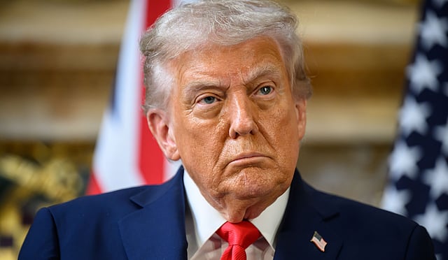 Trump threatens 50% tariff on all Canadian aircraft manufacturers selling in the US