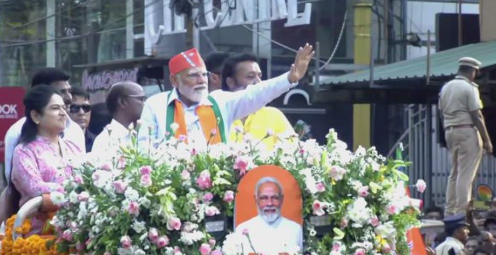 PM Modi Thrissur Roadshow