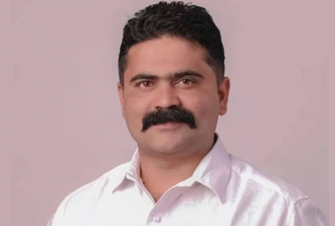 Prashobh Valsan Suspended Congress Palakkad