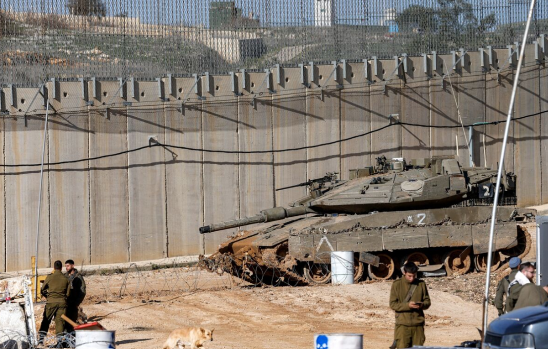 Lebanese Army Withdraws Israel Border