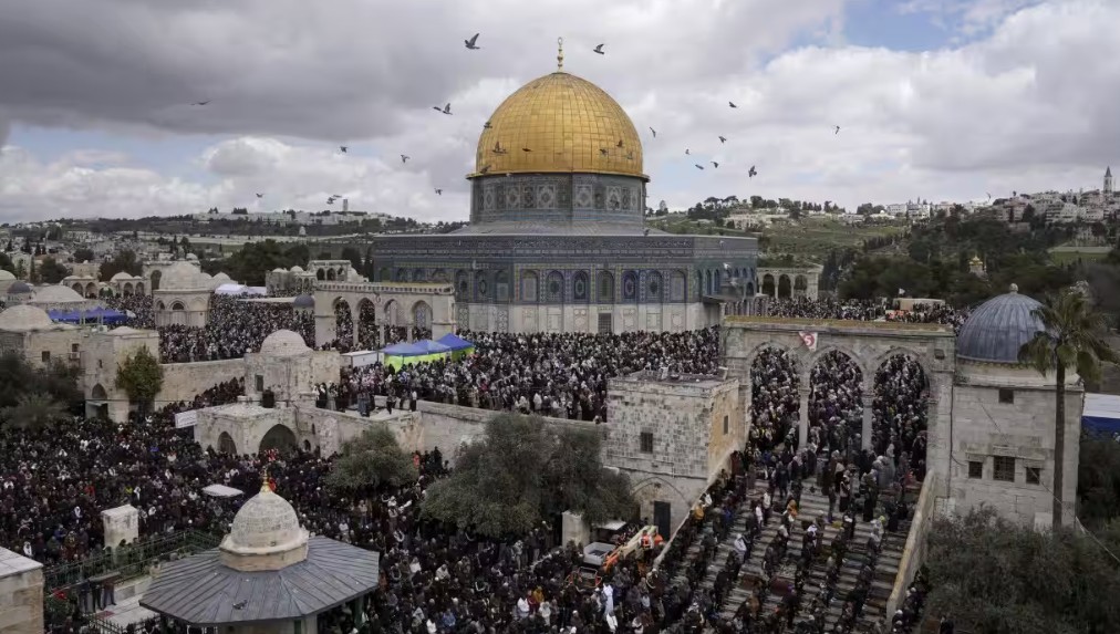 Al-Aqsa Mosque Closed