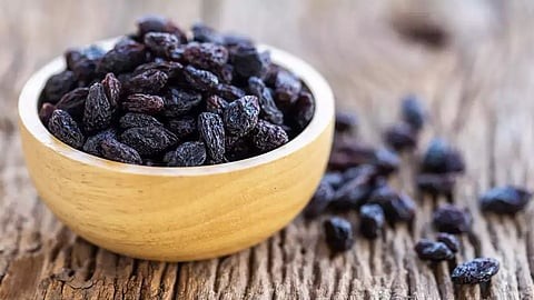 raisins health benefits