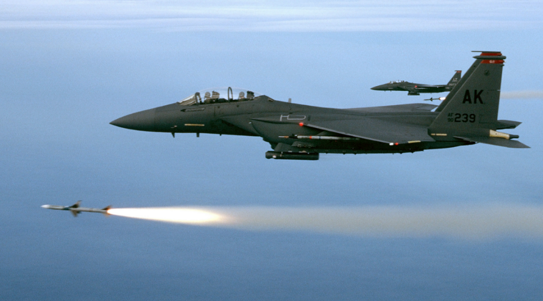 US F-15 Eagle Shot Down Iran