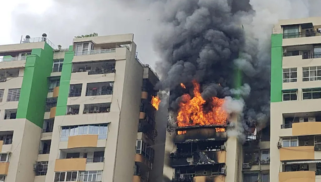 Massive Fire Ghaziabad Flat
