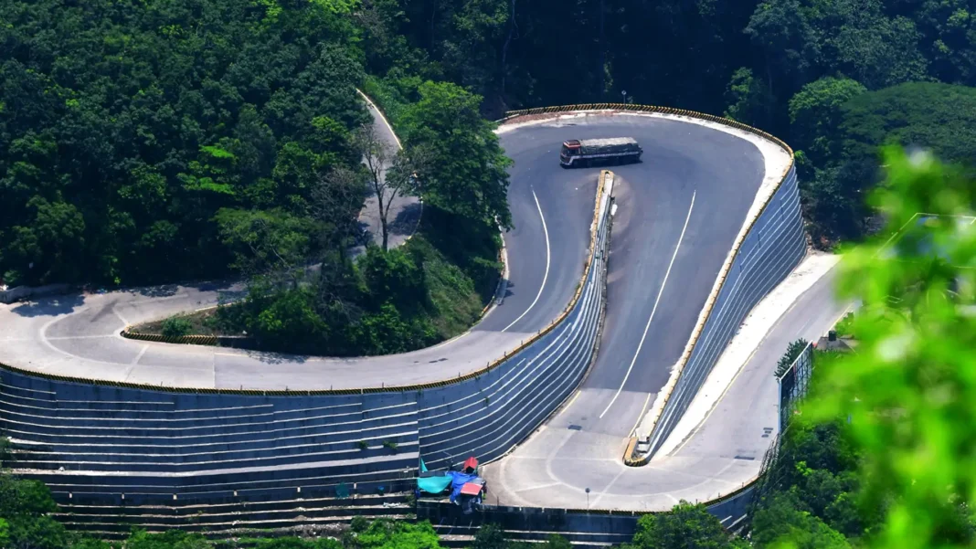 Thamarassery Churam Traffic