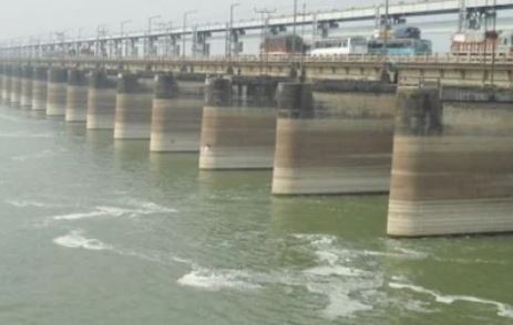 Bangladesh links ties with India