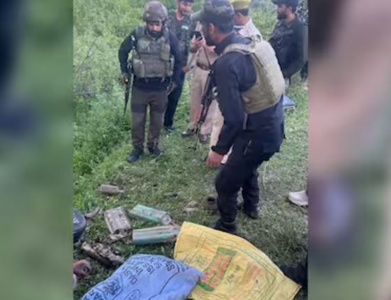 Kashmir Weapon Recovery