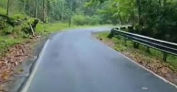 Athirappilly Malakkappara Road Closed