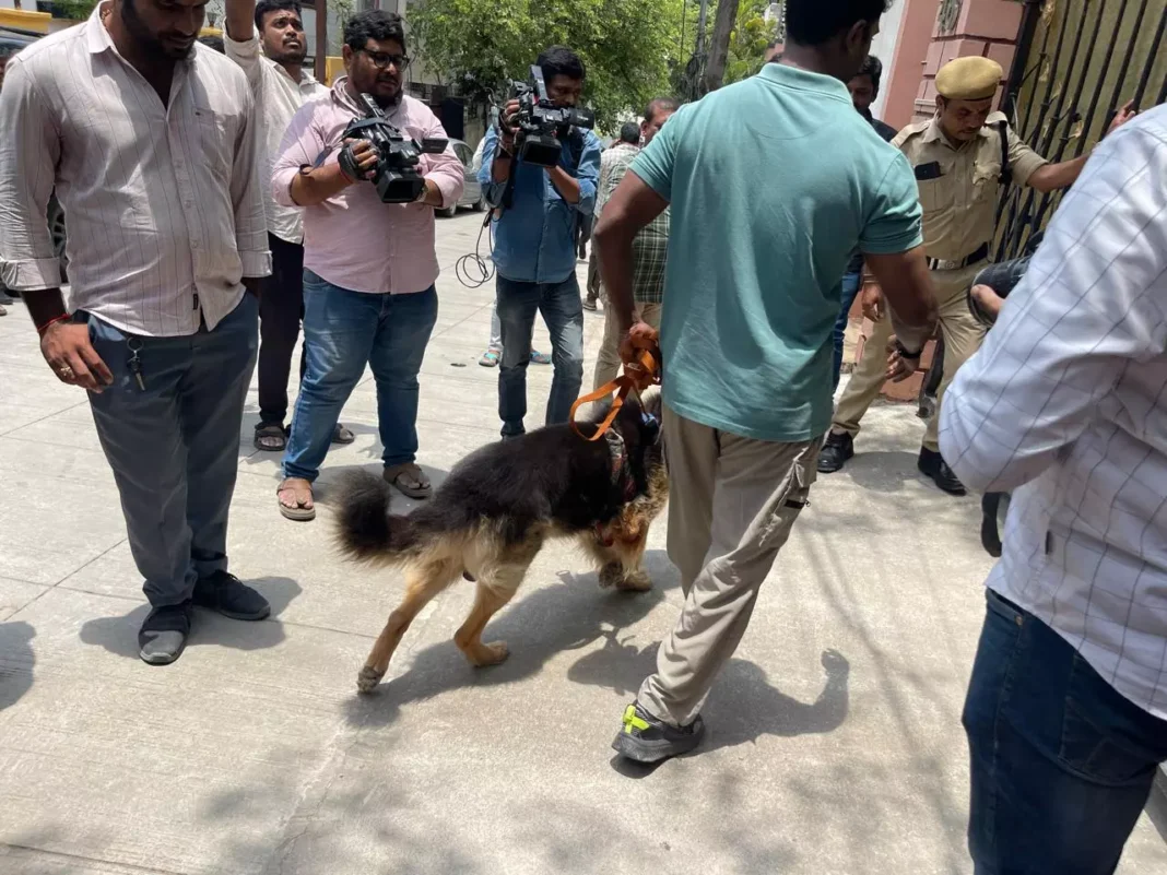 Hyderabad IPS Officer Wife Murdered