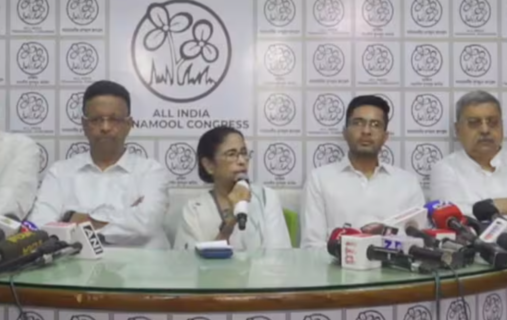 Mamata Banerjee attack on Election Commission