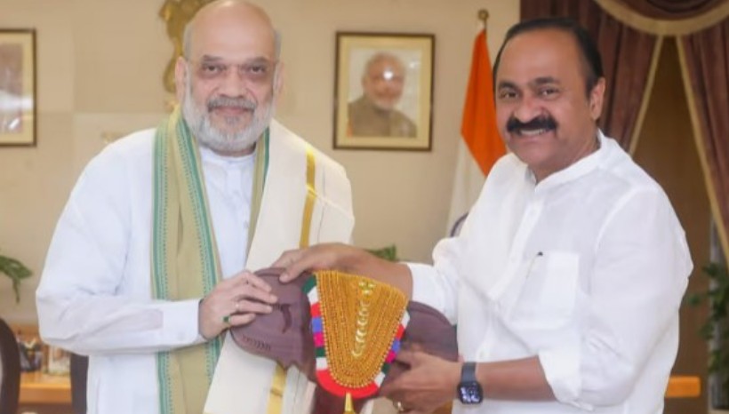 CM VD Satheesan meets Amit Shah