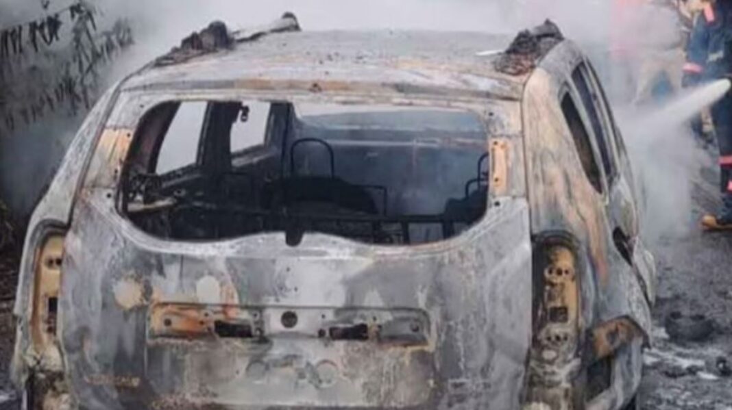 Kakkadampoyil car fire accident today