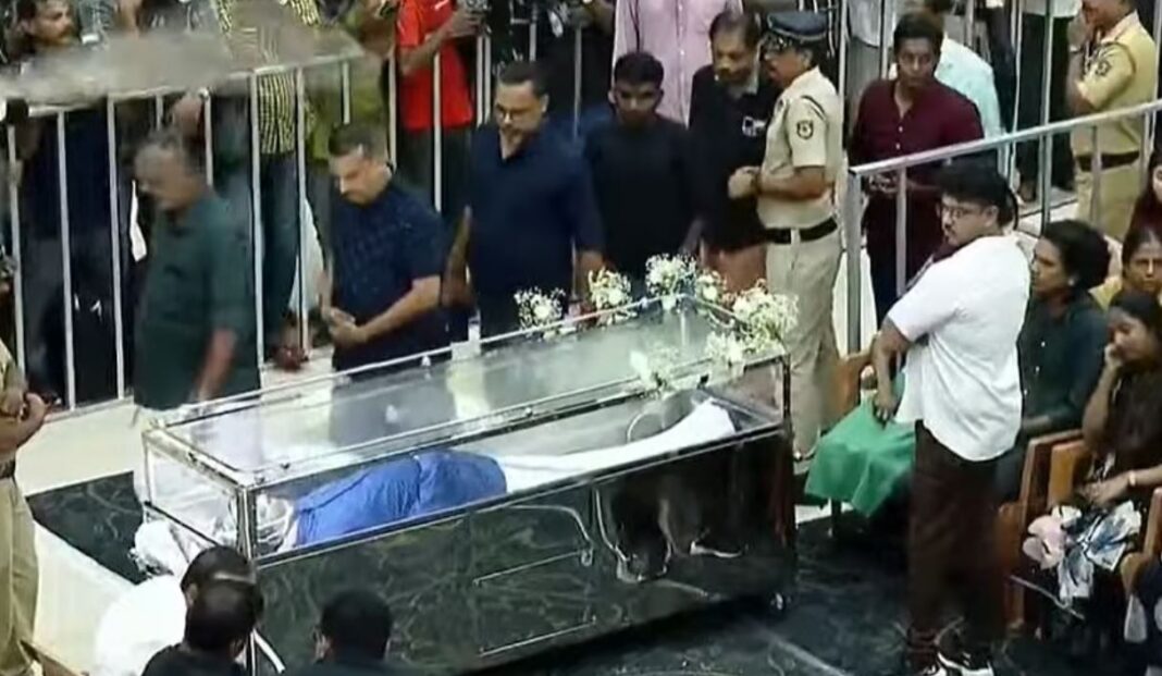 Salim Kumar Public Viewing
