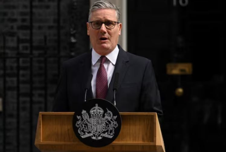 Keir Starmer resigns
