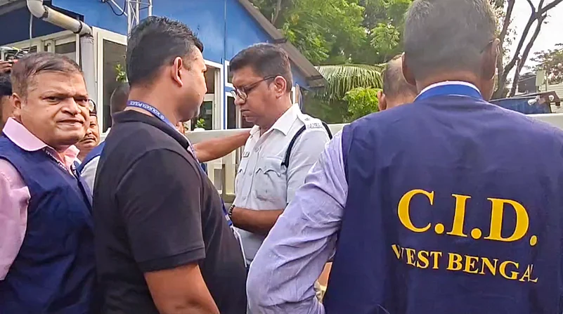 Mamata Banerjee residence CID raid Kolkata