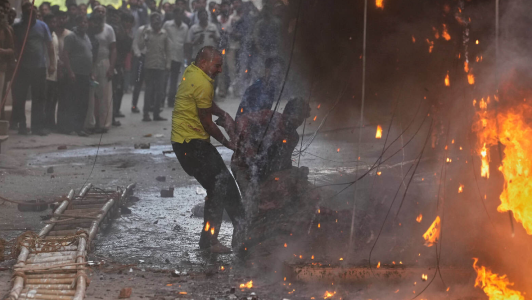 Delhi Malviya Nagar Hotel Fire