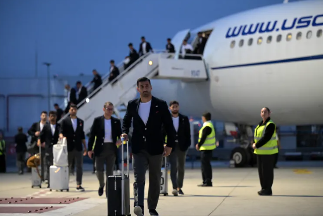 Iran Football Team Reaches Tijuana