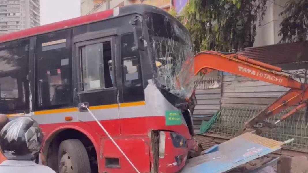 Mumbai Dadar Road Accident