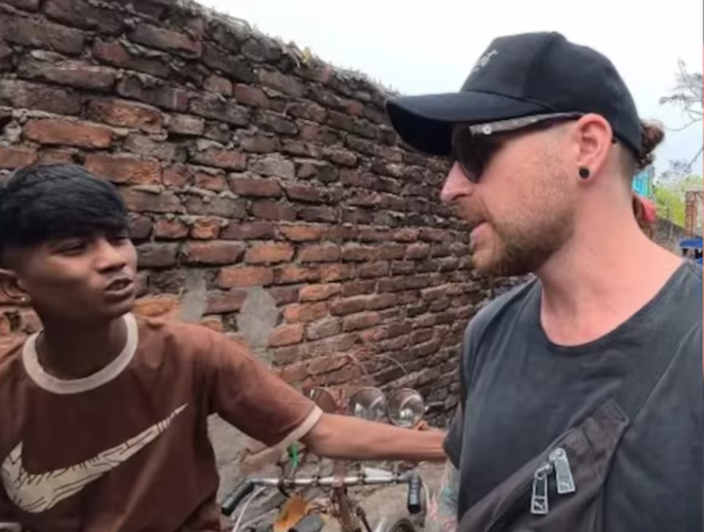 Australian tourist harassment