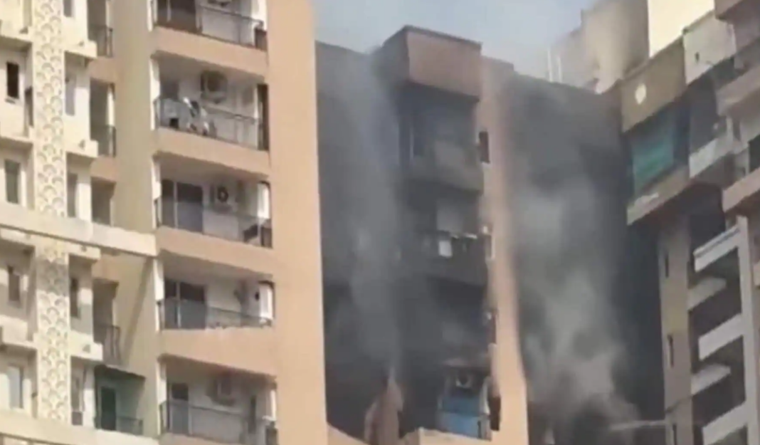 noida fire