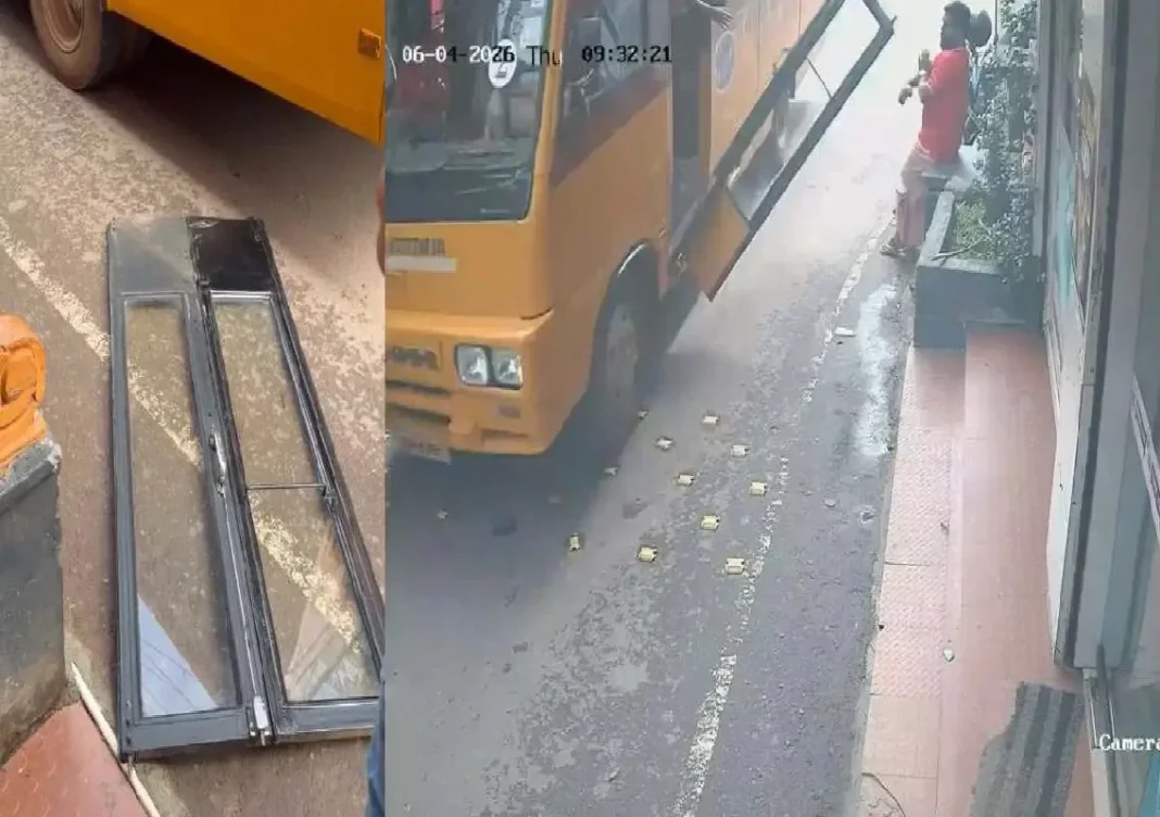 Deshbandhu school bus accident Thachampara