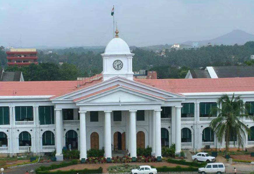 Kerala Secretariat media entry ban