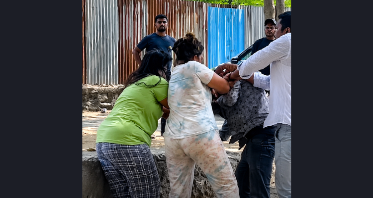 Navi Mumbai leader assaulted