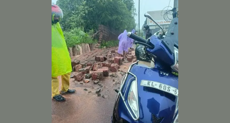 Kanhangad road accident