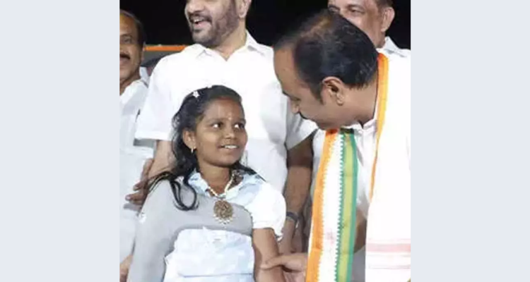 Palakkad child medical negligence Vinodini financial aid