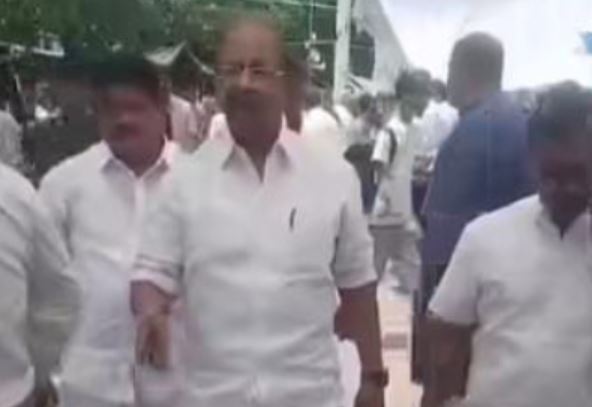 K Sudhakaran Visits Jantar Mantar
