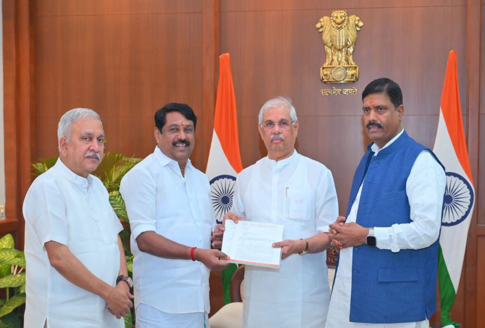 BJP submits memorandum to TN Governor