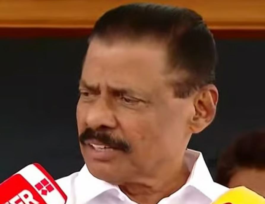 Vizhinjam port controversy