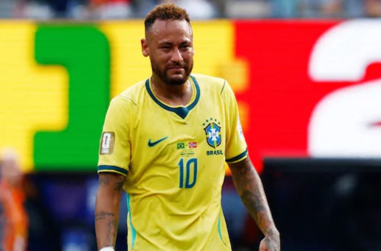 Neymar Announces Retirement