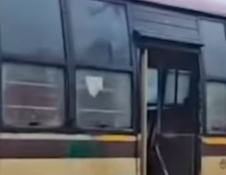 Man Attacks Tamil Nadu Transport Bus