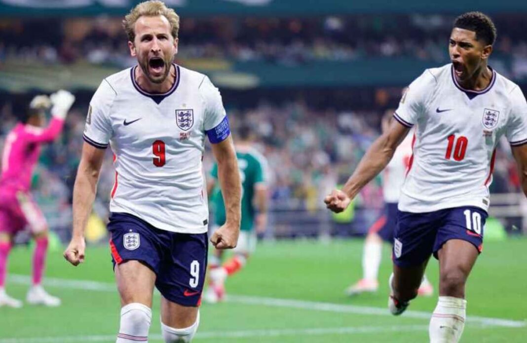 England Defeats Mexico