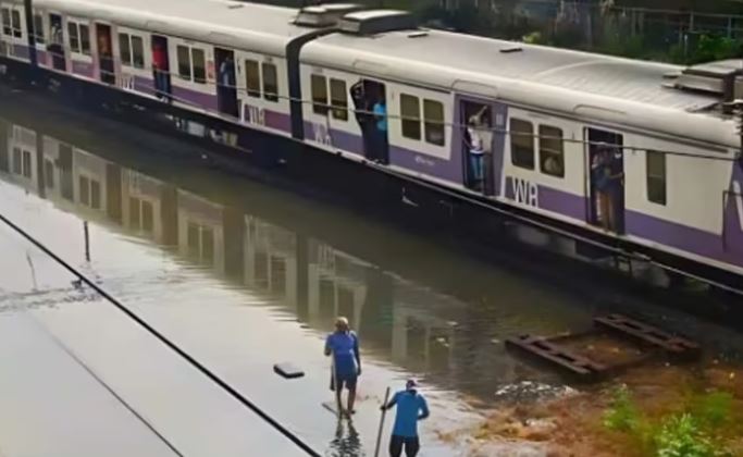 Heavy Rains Disrupt Western Railway