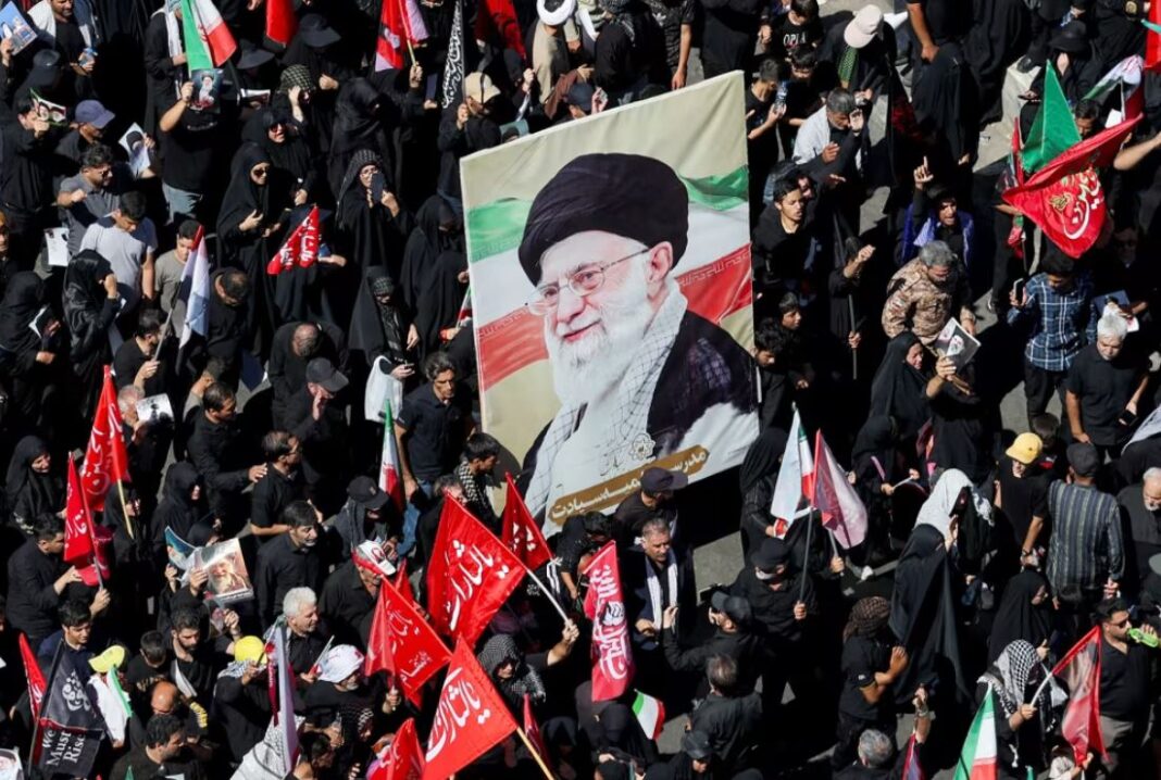 US airstrikes hit Iran US airstrikes hit Iran