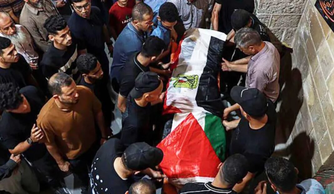 Palestinian Aid Worker killed