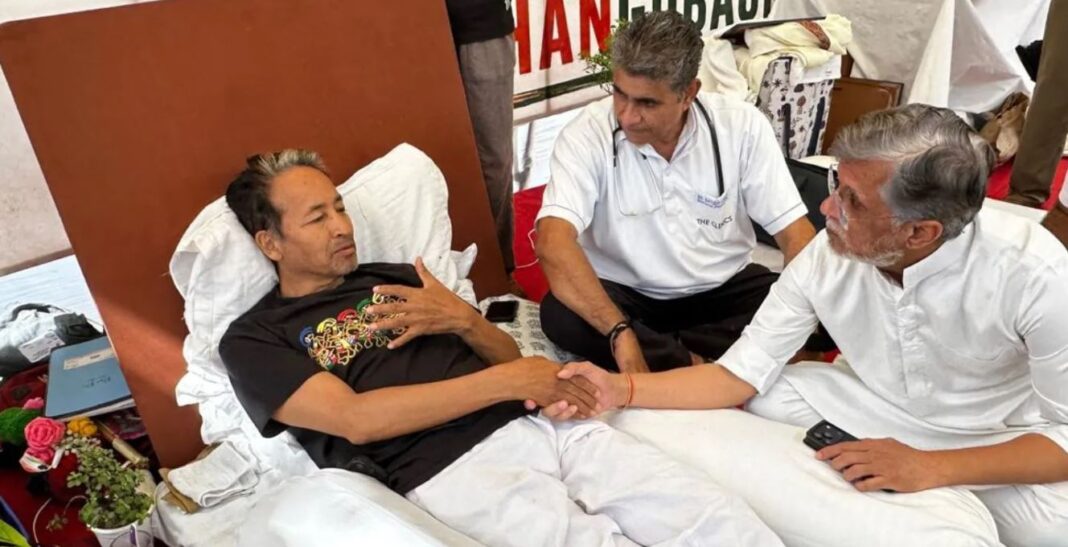 Pawan Khera Meets Sonam Wangchuk
