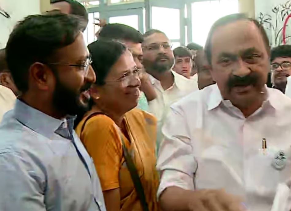  CM VD Satheeshan Avoids KSU President