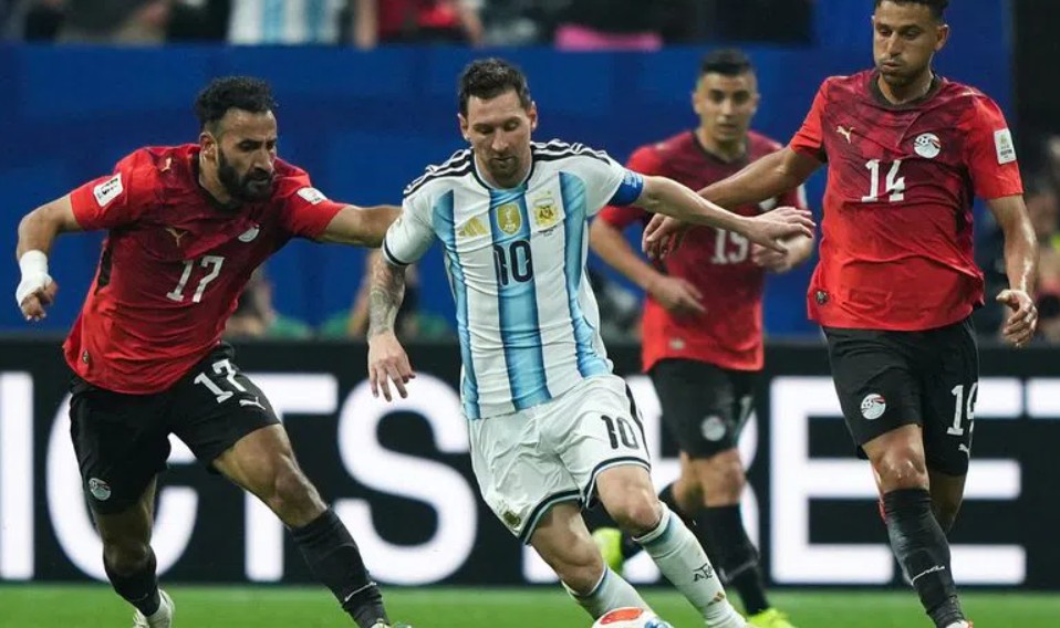 Argentina vs Egypt Referee controversy