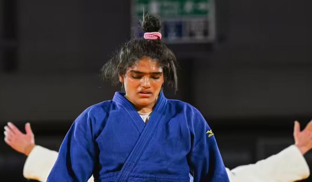 Tulika maan suspended nada
