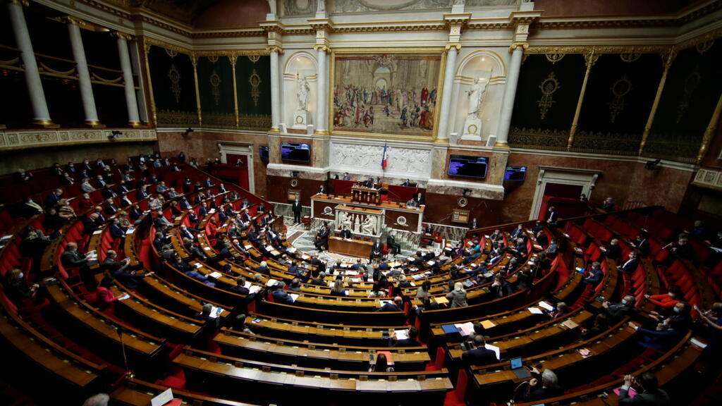 France Social Media Ban Under 15